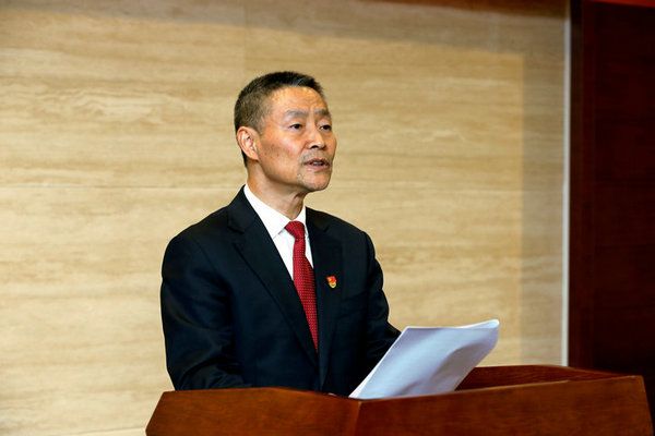 人生就是搏集团一届一次全委会选举出新一届辅导集体 斯泽夫当选人生就是搏党委书记